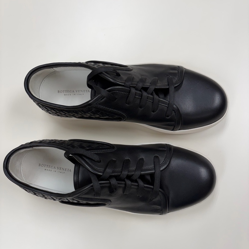 Bottega Veneta Black Leather Woven-Panel Luxury Shoes - Picture 3 of 5